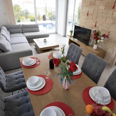 Villa Mylos Luxury 3 Bed With Private Pool *