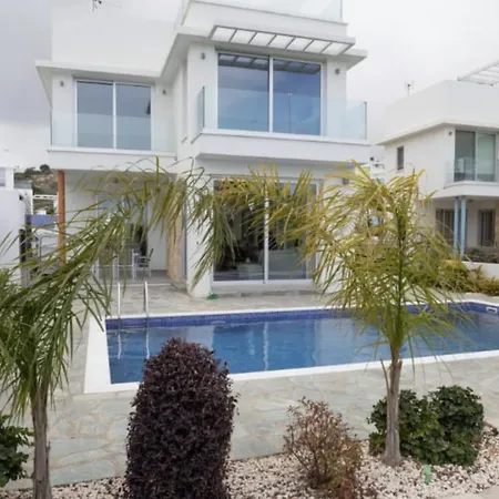 Villa Mylos Luxury 3 Bed With Private Pool